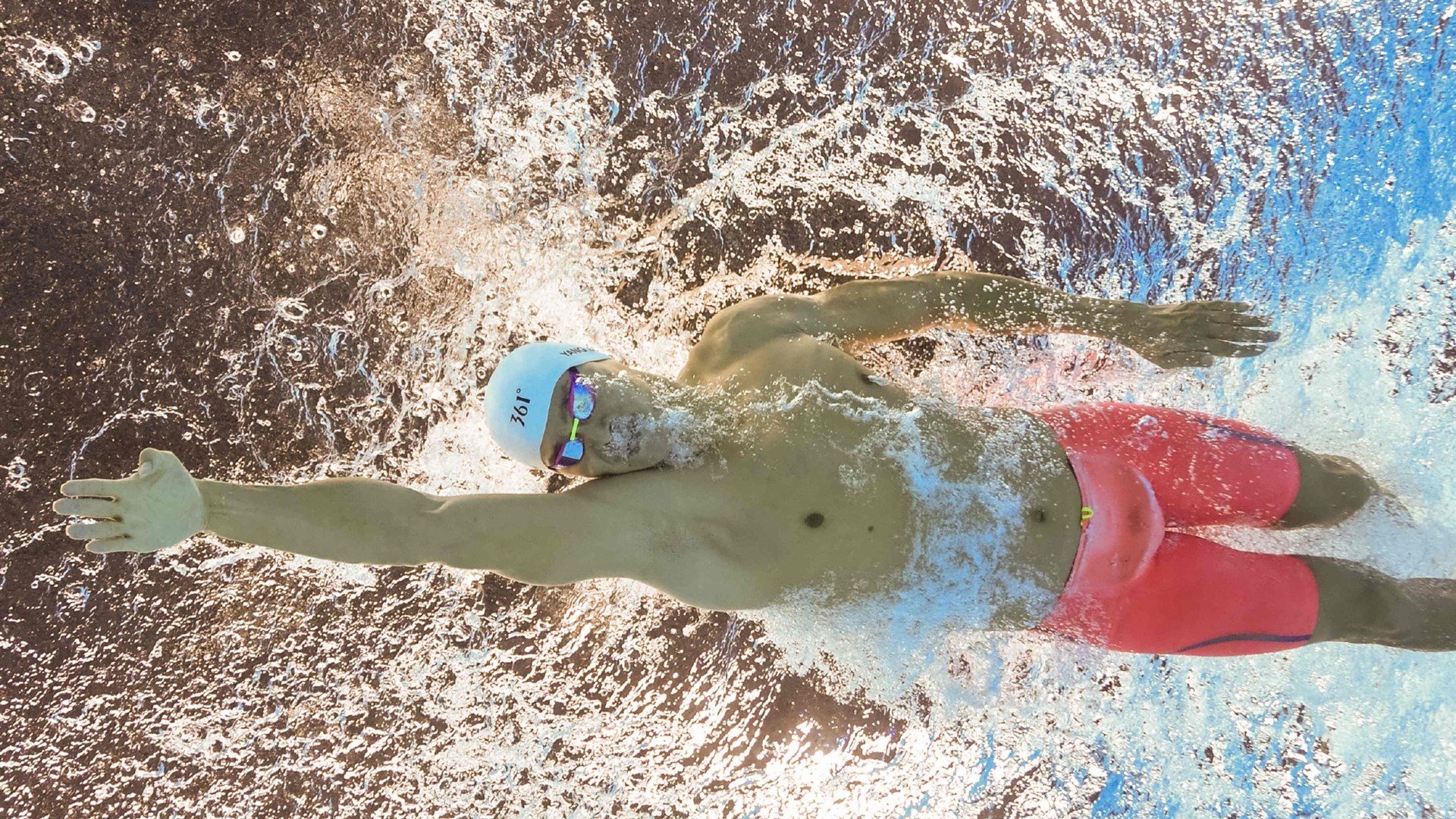 _东道主队爆冷出局，赛场风云变幻！_，东道主直接进决赛吗